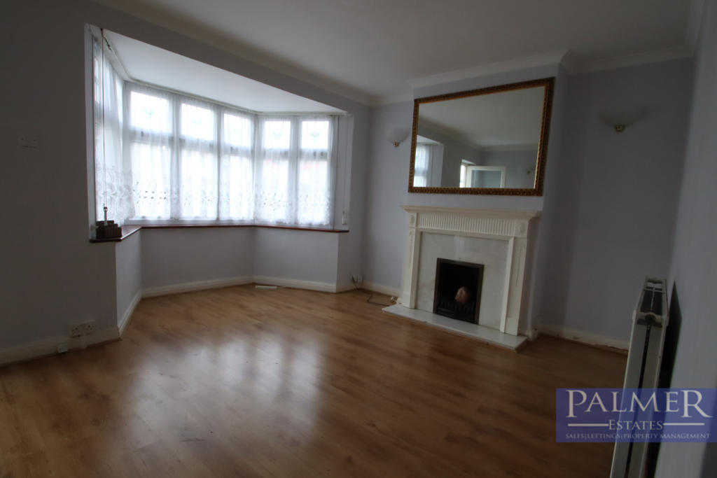 Westerham Avenue, London N9 3 bed semidetached house £529,000