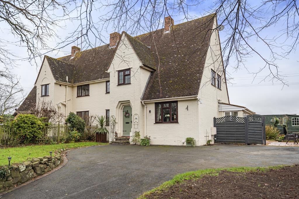 Rural Clehonger, Herefordshire, HR2 3 bed semidetached house for sale