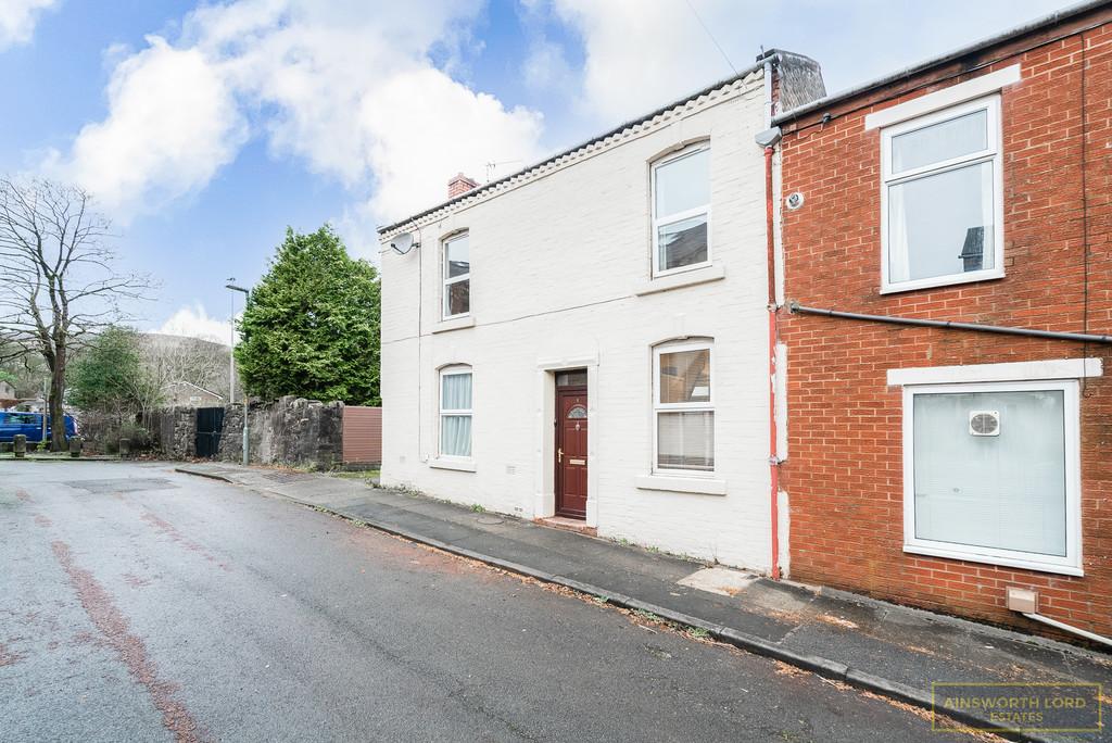 Melbourne Street, Whitehall, Darwen 2 bed end of terrace house £65,000