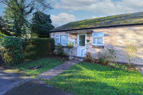 2 bedroom semi-detached bungalow for sale - The Doles, Over