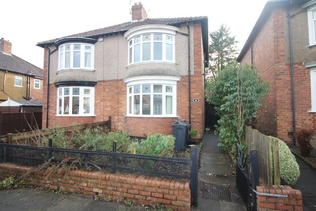 Limehurst Road, Darlington, County... 2 bed semidetached house £700 pcm (£162 pw)