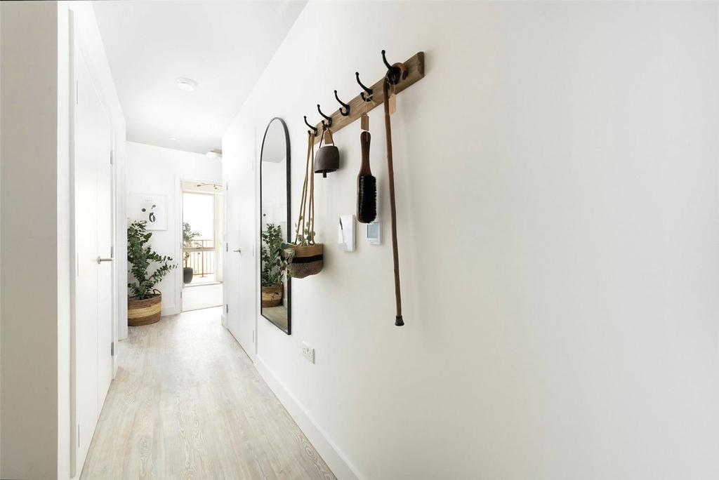 Show Apartment