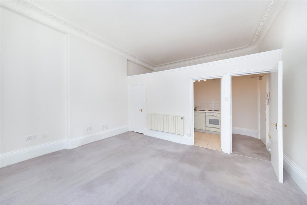 Studio Room