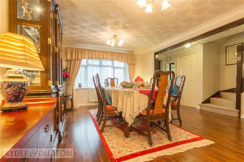 15 Evesham Gardens, Middleton, Manchester, M24 1RS