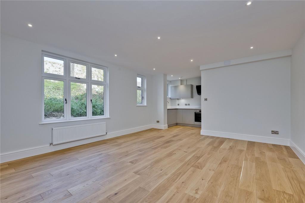 Living/Sitting Room