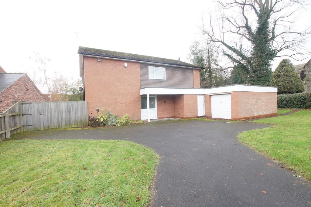 Morton Front, Gainsborough 4 bed detached house £1,100 pcm (£254 pw)