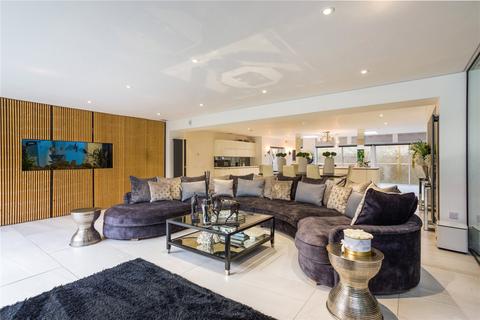 6 bedroom detached house for sale - Stanmore Way, Loughton, Essex, IG10