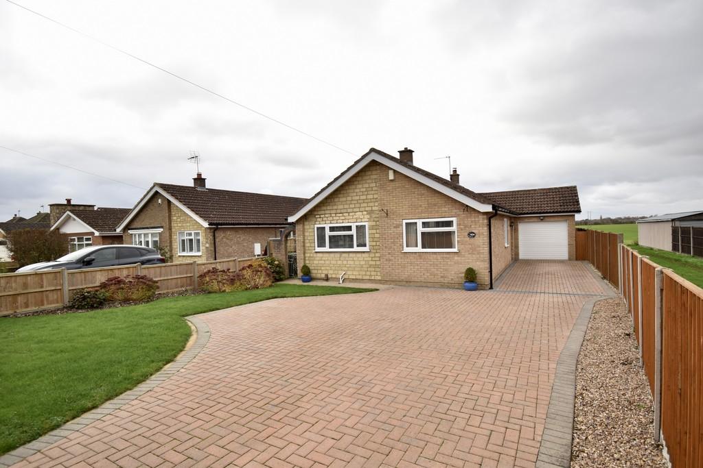Brant Road, Waddington, Lincoln 3 bed detached bungalow £300,000