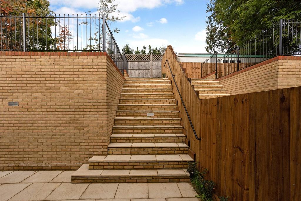Steps To Lawn