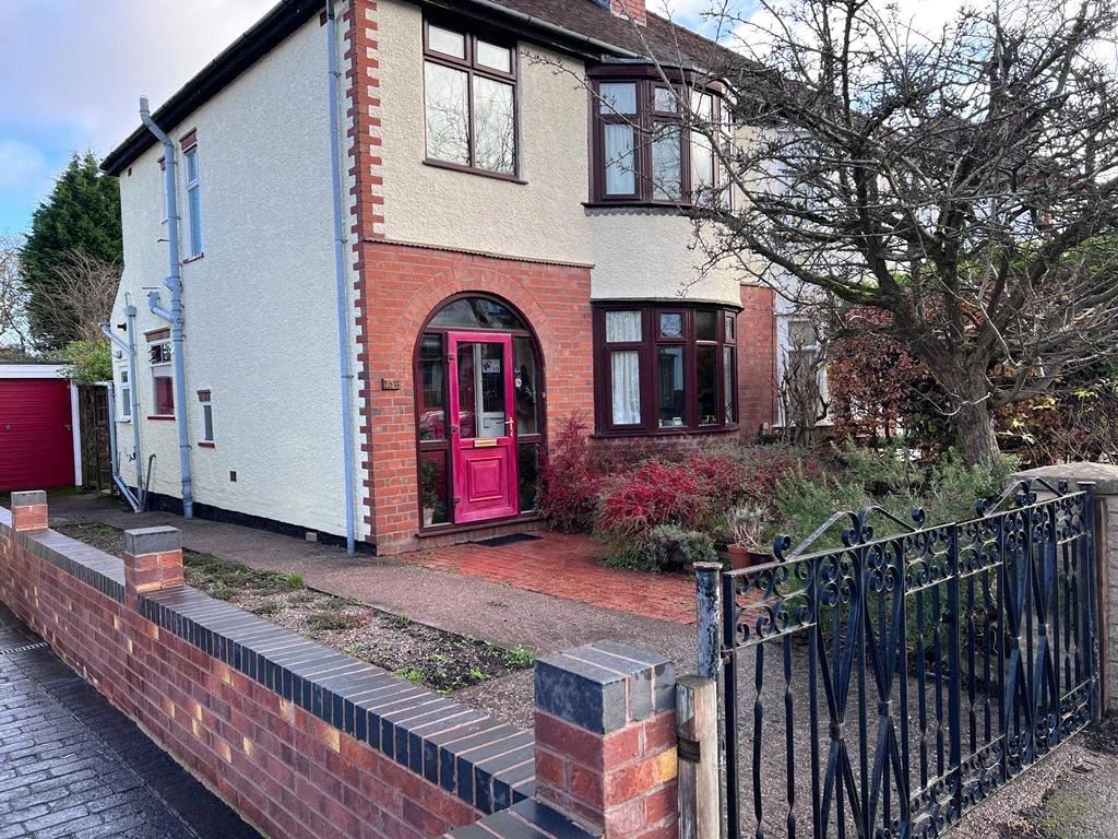 Windsor Avenue, Wolverhampton, WV4 3 bed semidetached house £239,995