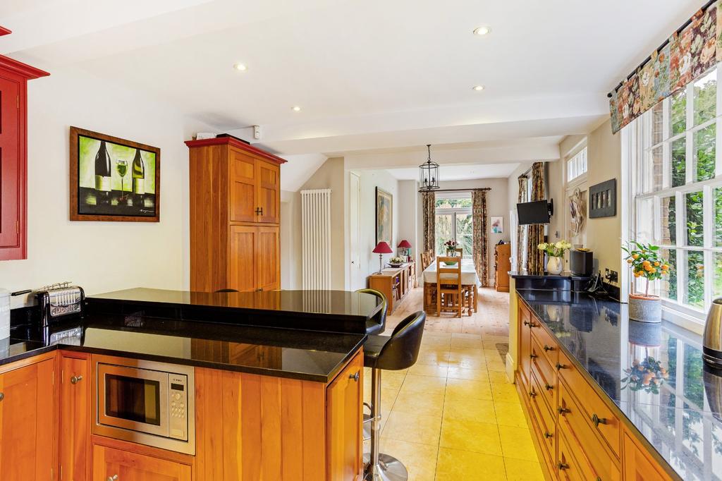 Kitchen/Dining