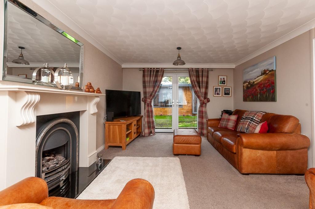 Applecross Close, Birchwood, Warrington, WA3 4 bed detached house £