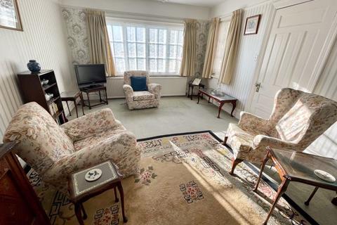 Tan Y Maes Abbey Road, Llangollen, LL20 8SP