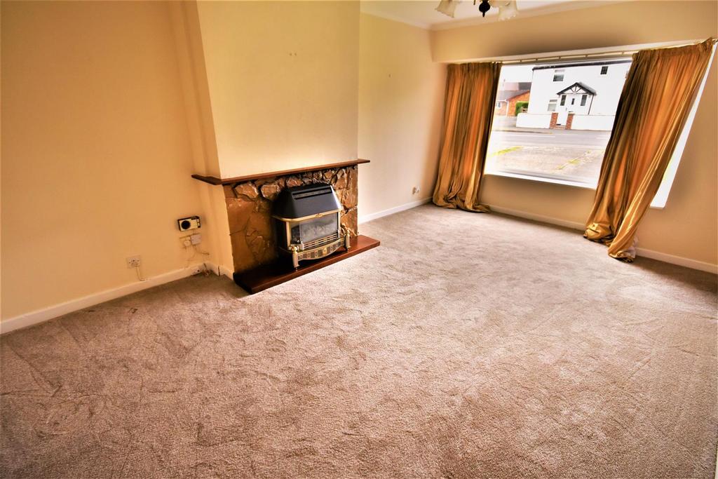 Gresford Park, Gresford, Wrexham 3 bed semidetached bungalow £250,000