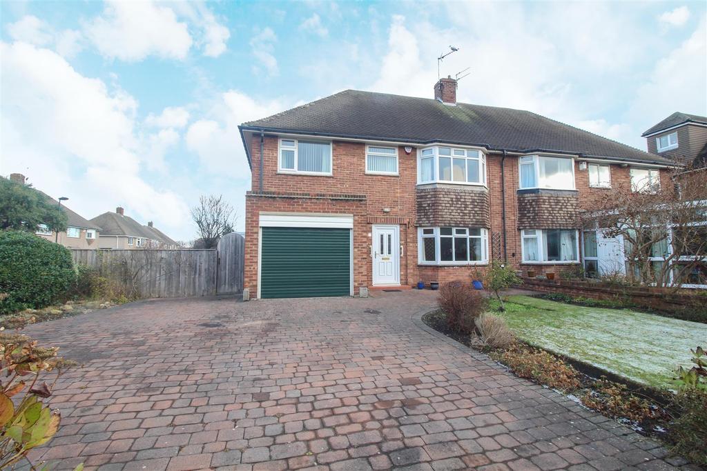 Regents Drive, Tynemouth, North Shields 3 bed semidetached house £