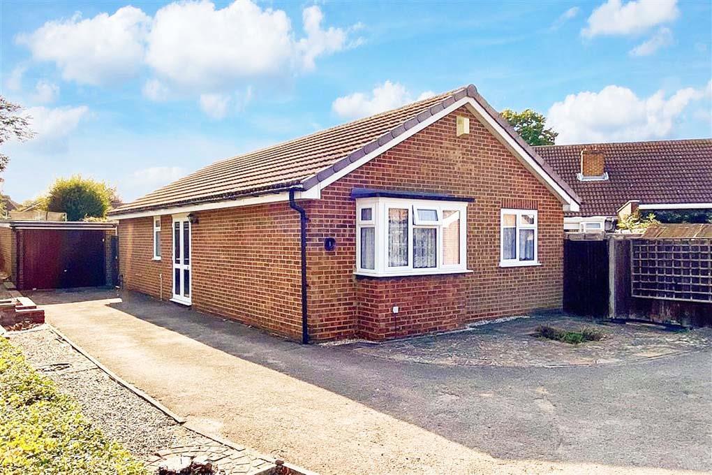 Coppergate, Hempstead, Gillingham 2 bed detached bungalow £450,000