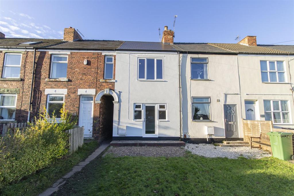 Chesterfield Road, Barlborough, Chesterfield 3 bed terraced house £