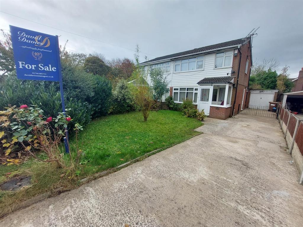 Scholes Park, St Helens, WA10 3 3 bed semidetached house £170,000