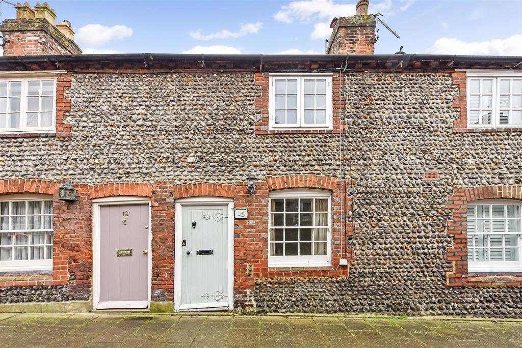 Bond Street, Arundel 1 bed terraced house £325,000