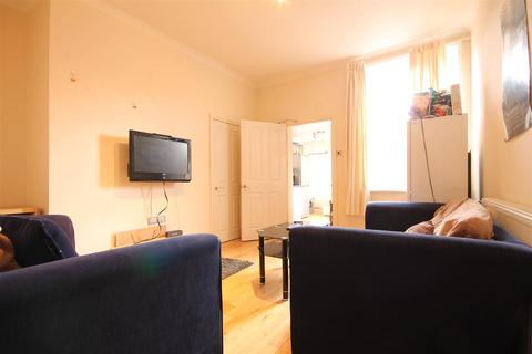 5 bedroom maisonette to rent - King John Street, Heaton
