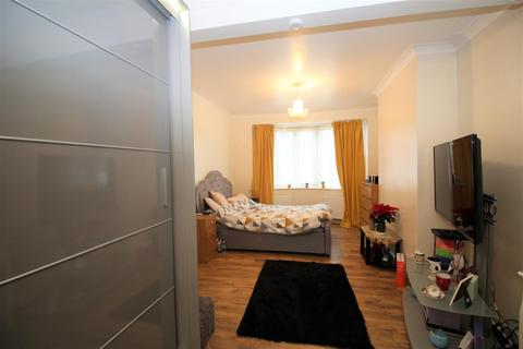 21 Burwell Road, London, E10 7QG