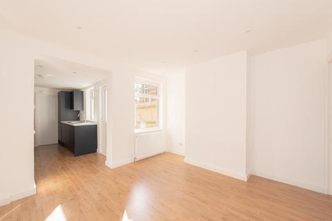 18 Middle Lane, Epsom, KT17 1DP