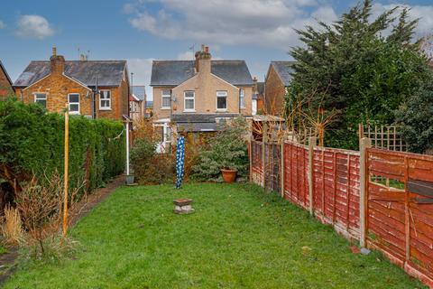 44 Hook Road, Epsom, KT19 8TR