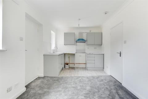 1 bedroom flat for sale - Brougham Walk, Worthing