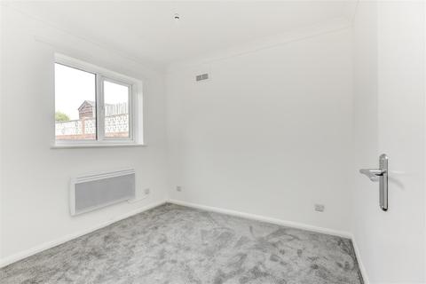 1 bedroom flat for sale - Brougham Walk, Worthing