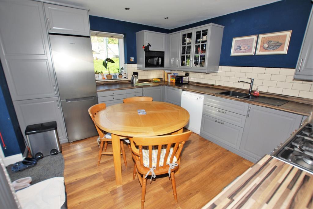 Kitchen/breakfast rm