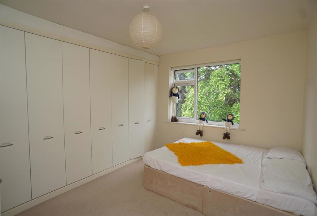 Daleside, Riverdale Road, Sheffield 1 bed flat £595 pcm (£137 pw)