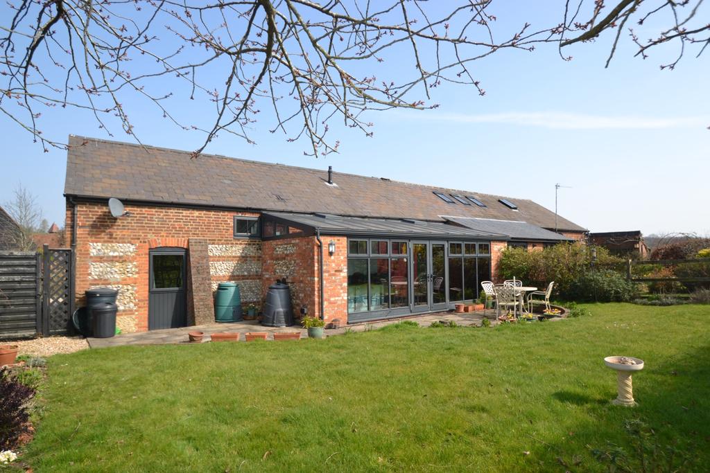 Bury Farm, Amersham 3 bed semidetached house £750,000