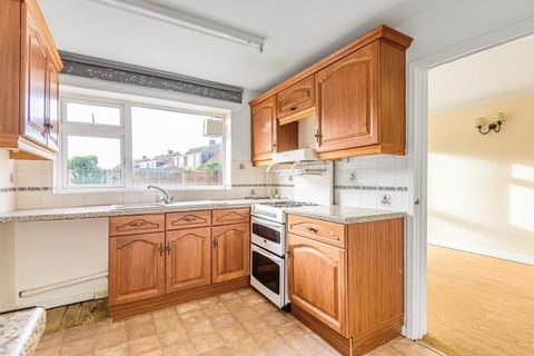 8 John Lopes Road, Eynsham, Witney, OX29 4JP