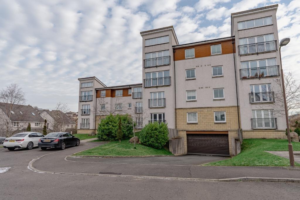 Jardine Place, Bathgate, West Lothian, EH48 2 bed flat £725 pcm (£167 pw)