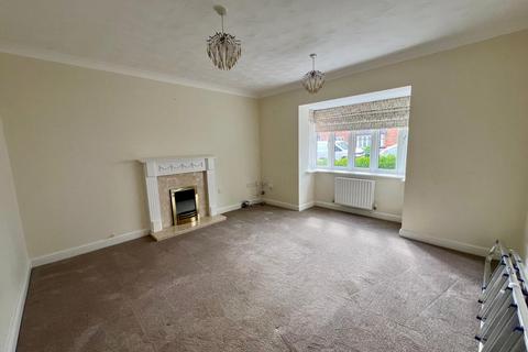 4 bedroom detached house to rent, Winwood Close, Deanshanger, Milton Keynes, MK19