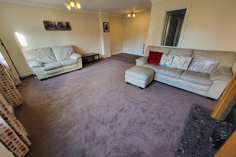 4 bedroom townhouse to rent, Brantingham Road, Whalley Range, Manchester, M16 8SA