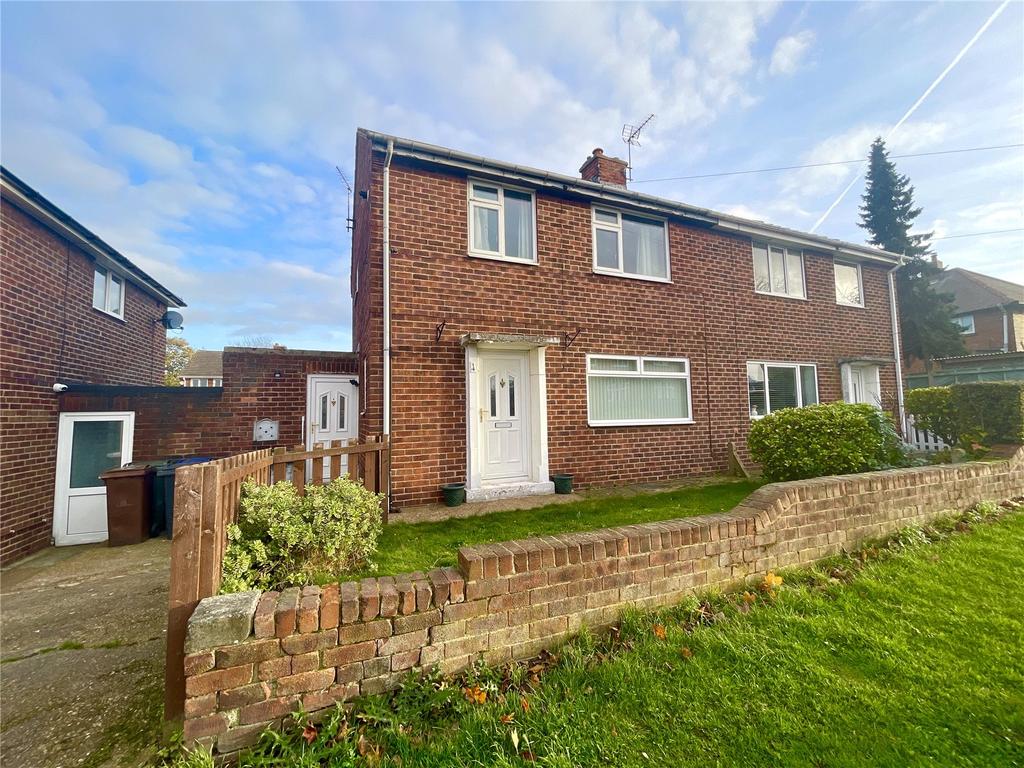 Bly Road, Darfield, S73 2 bed semidetached house £110,000