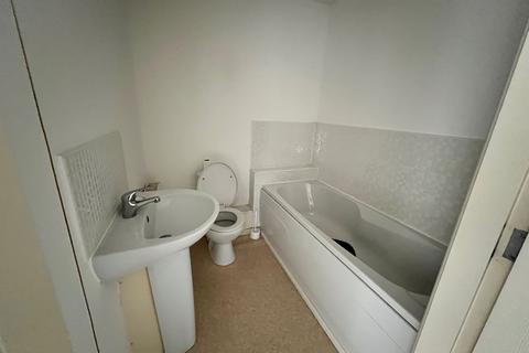 2 bedroom apartment to rent, Ashdown Grove, Walsall WS2