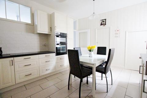57 Victoria Crescent, London, N15 5LP