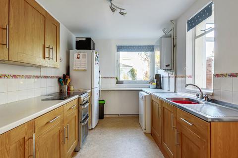 73 Ampthill Road, Southampton, SO15 8LN