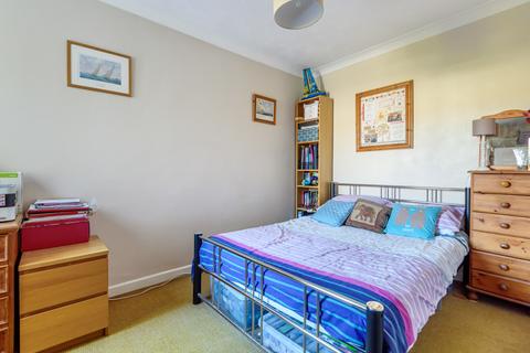 73 Ampthill Road, Southampton, SO15 8LN