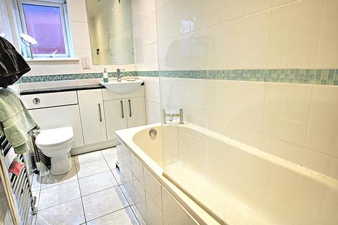 3 Pinegrove Road, Southampton, SO19 2PD