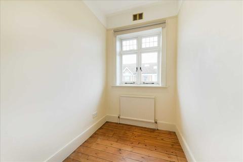 16 Stuart Road, London, SW19 8DH