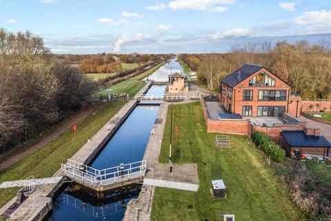 5 bedroom detached house for sale, Claybridge, Sykehouse, Goole, DN14