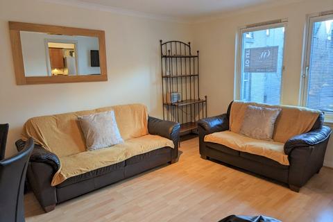 2 bedroom flat to rent, Rennie's Court, City Centre, Aberdeen, AB11