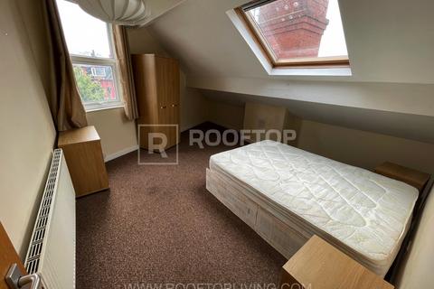 3 bedroom house to rent - Beechwood Crescent, Leeds LS4
