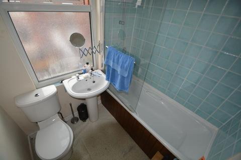 3 bedroom house to rent, Beechwood Crescent, Leeds LS4