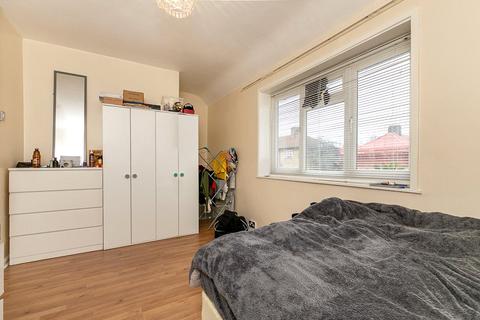 15 Downderry Road, Bromley, BR1 5QH