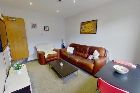 4 bedroom house to rent, Broomfield Terrace, Headingley , Leeds