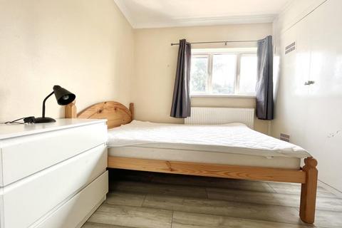 4 bedroom terraced house to rent, Donnington Bridge Road,  HMO Ready 4 Sharers,  OX4